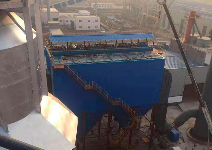 內(nèi)蒙古包頭球團(tuán)豎爐布袋除塵器緊張施工中 內(nèi)蒙古包頭球團(tuán)豎爐布袋除塵器緊張施工中