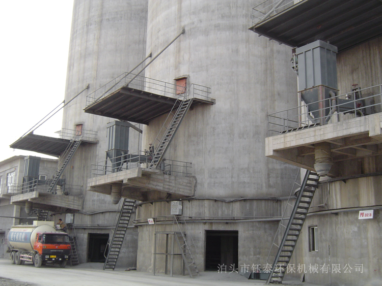 山西長治灰?guī)旄苫疑⒀b機(jī)布袋除塵器安裝 山西長治灰?guī)旄苫疑⒀b機(jī)布袋除塵器安裝