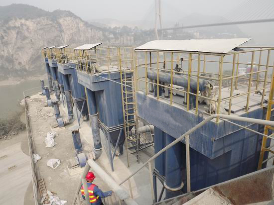 銀川中衛(wèi)劉經(jīng)理定購(gòu)的PPC32-4水泥庫(kù)頂布袋除塵器已發(fā)貨 銀川中衛(wèi)劉經(jīng)理定購(gòu)的PPC32-4水泥庫(kù)頂布袋除塵器已發(fā)貨